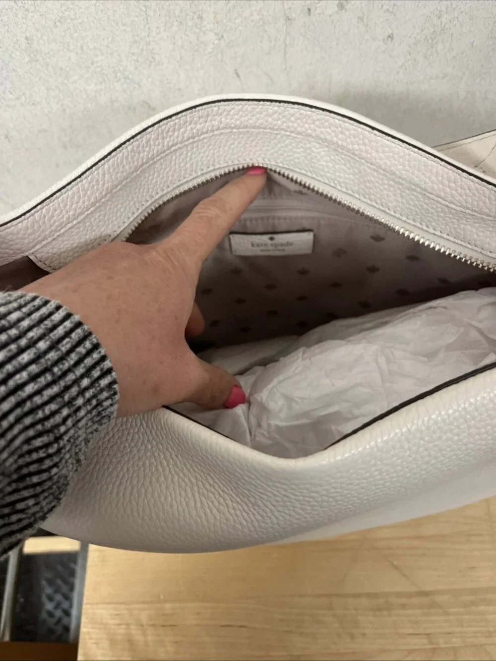 KATE SPADE NY Leather Shoulder Parchment (Off White)/Gold🌸 - Picture 7 of 7